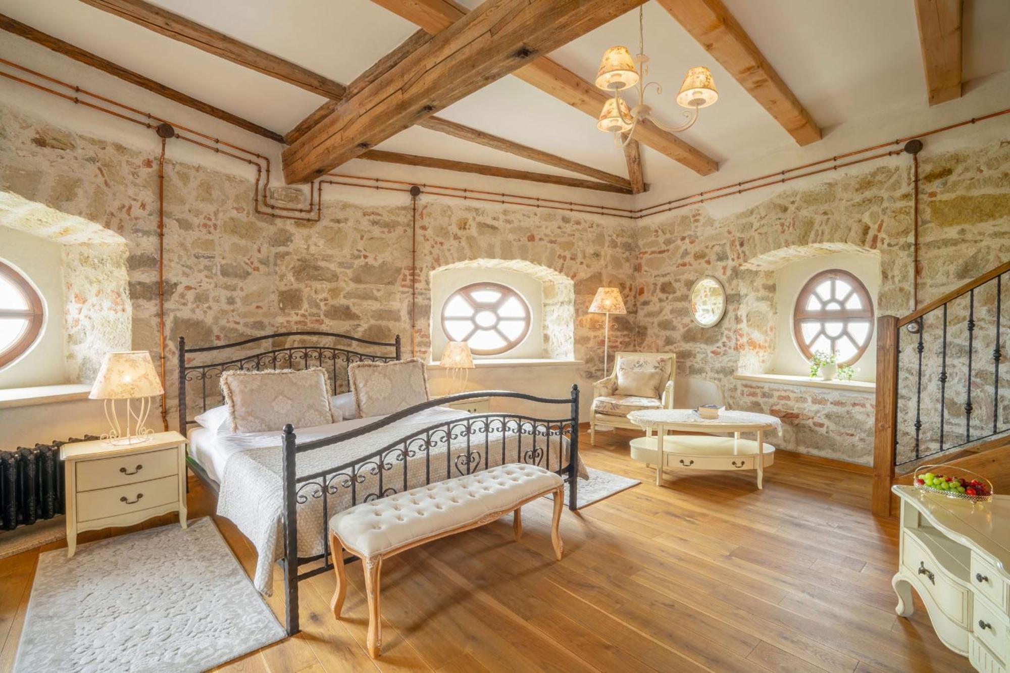 Castle Hotel Galicia Nueva Halič Lučenec Exterior foto