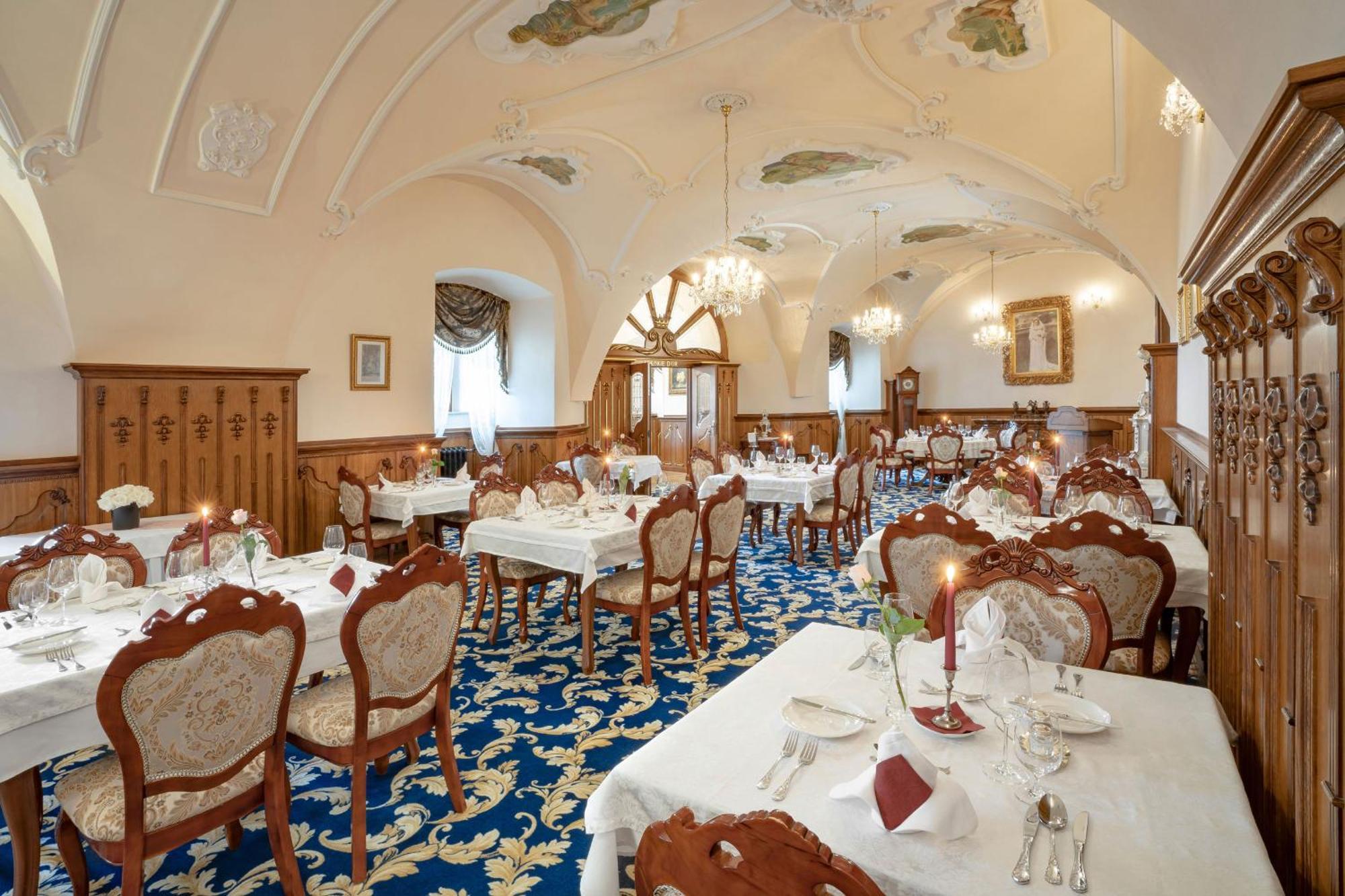 Castle Hotel Galicia Nueva Halič Lučenec Exterior foto